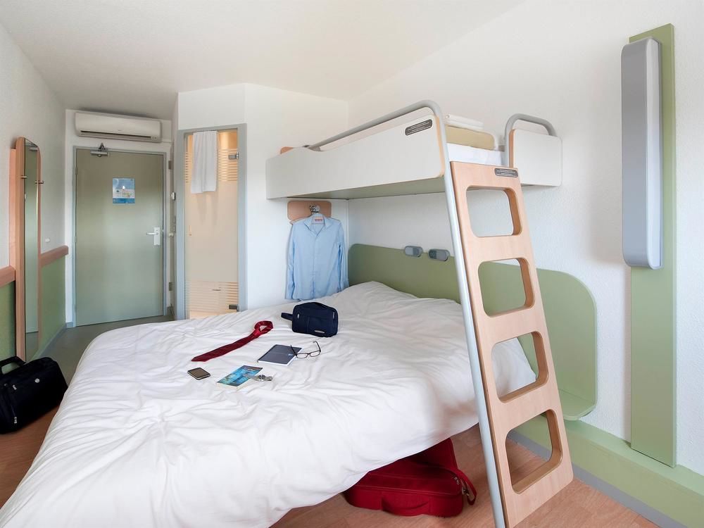 Ibis Budget Poitiers Sud Exterior foto